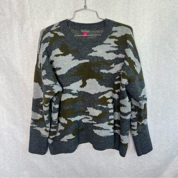 Vince Camuto Sweater camouflage grey green medium - Picture 1 of 6